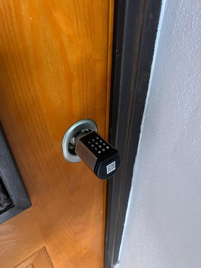 Graziosa Casa Indipendente Vicino Fco Lägenhet Casal Palocco Exteriör bild